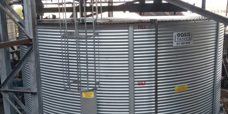Industrial water storage tanks